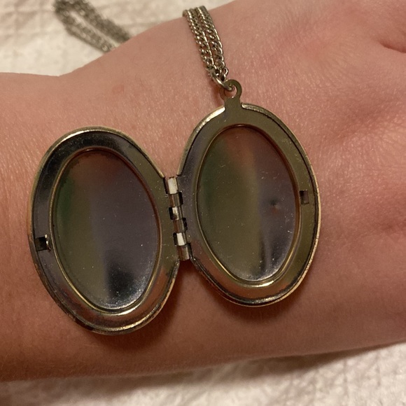 Long silver bird locket, vintage style - Picture 3 of 3